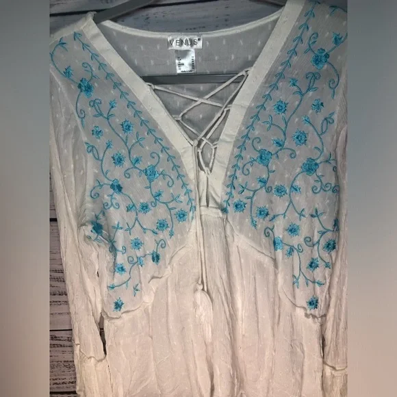 VENUS White and Teal 3/4 Sleeve Embellished Blouse sizes 8,10 and 14 NWOT - Picture 7 of 15